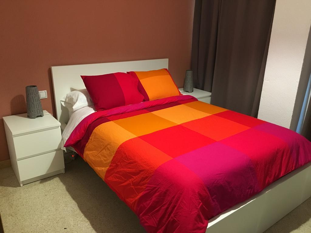 Hostal Tres Cantos Esterno foto