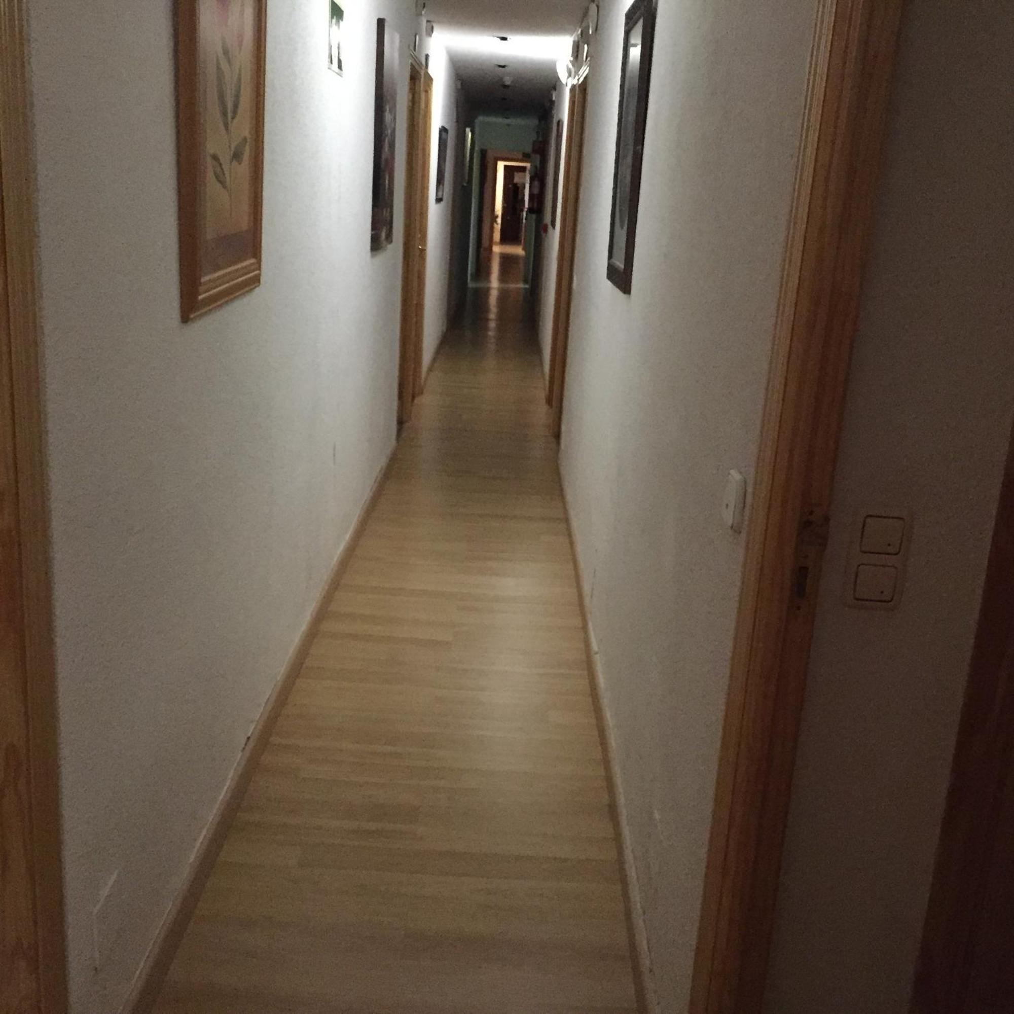 Hostal Tres Cantos Esterno foto