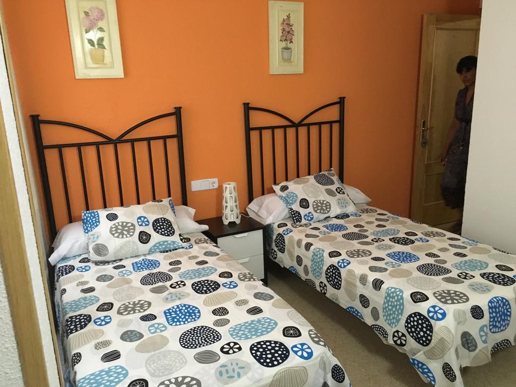 Hostal Tres Cantos Esterno foto